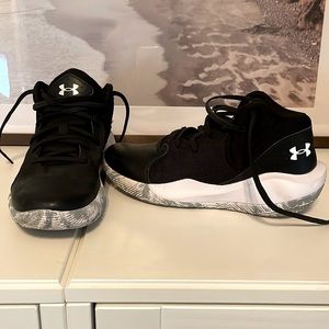 Under Armour Kids Basketball Shoes